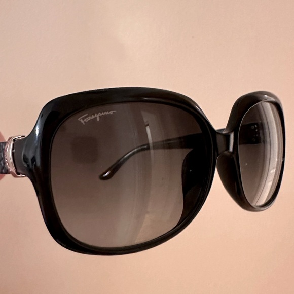 Salvatore Ferragamo Sunglasses - Picture 1 of 6